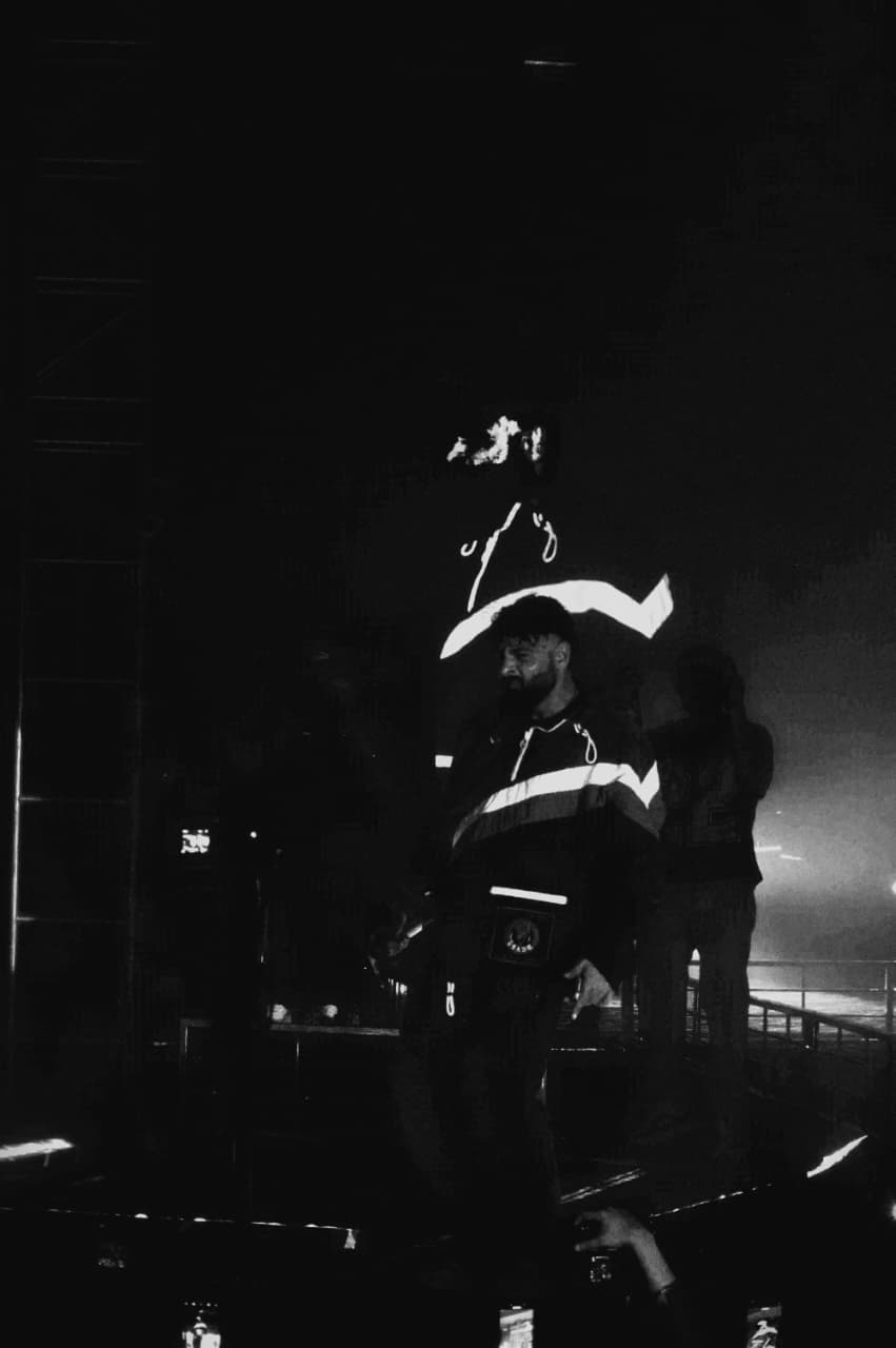 Monochrome Encore — photo 2