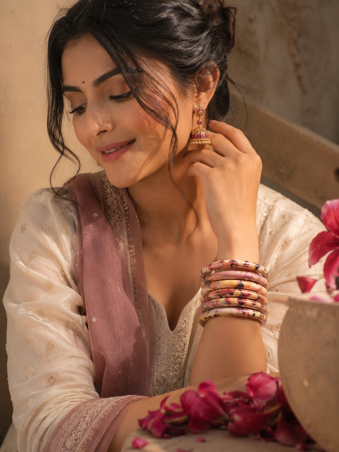 Kaath Kangan — Printed Bangles on Model — photo 3