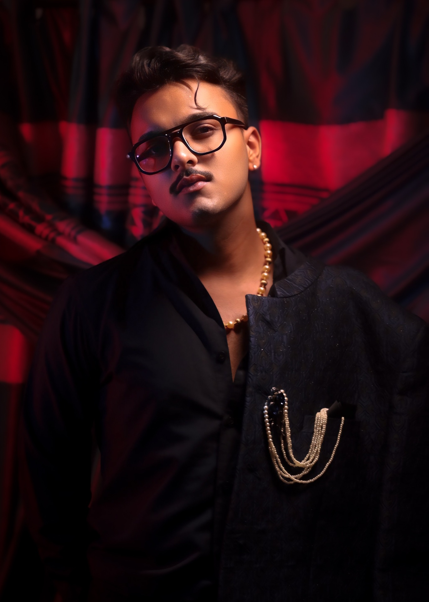 Pearls & Noir — Royal Menswear — photo 3