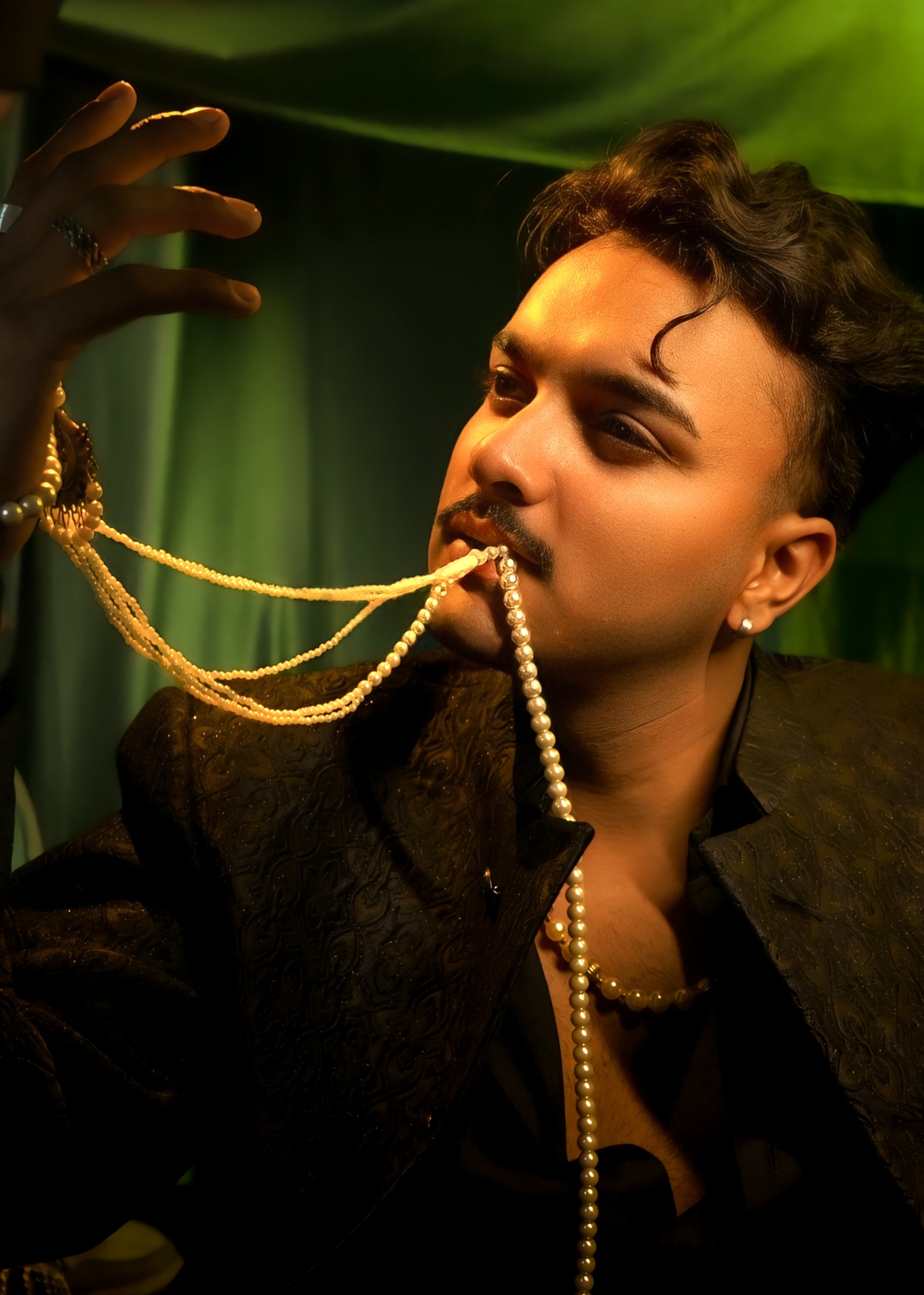 Pearls & Noir — Royal Menswear — photo 4