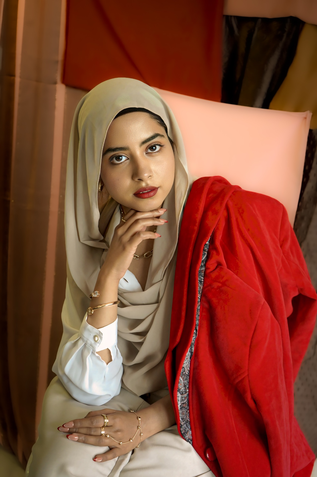 Crimson Veil — Modest Luxury — photo 2