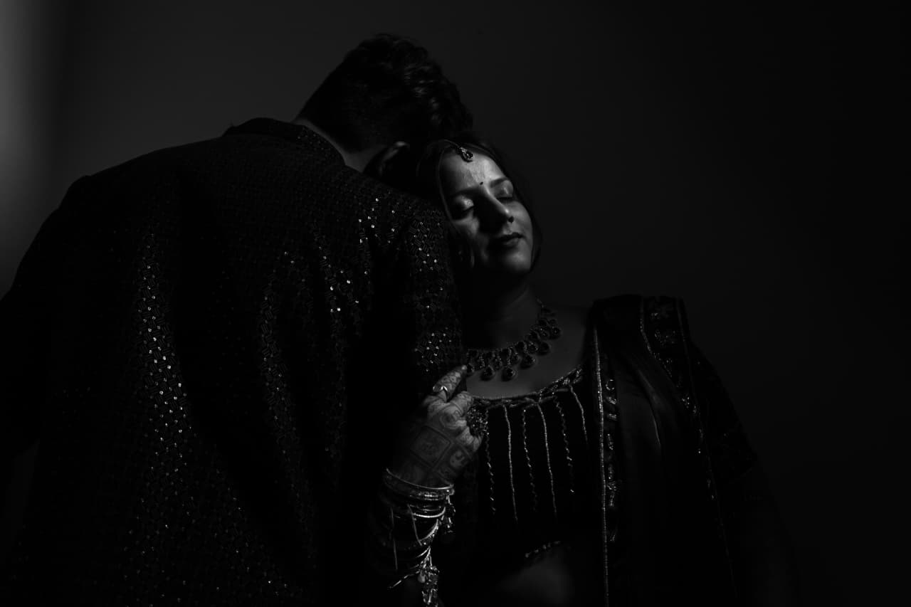 Monochrome Love — Shadow Play — photo 3